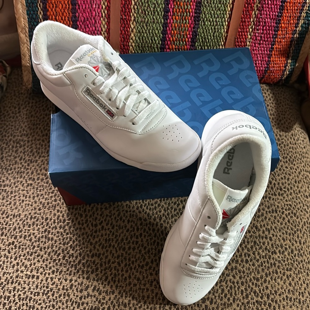 NIB Reebok Tennis Shoes
